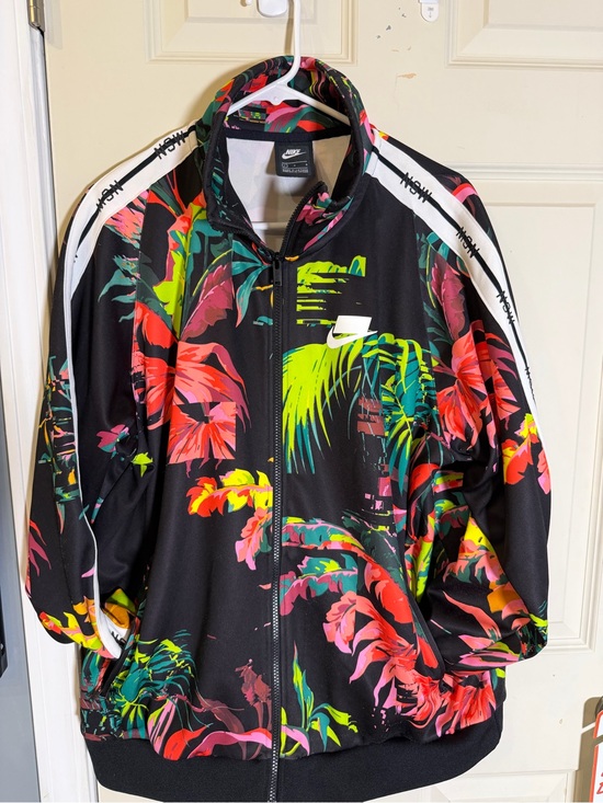 Nike Other - Nike Men’s Black Tropical Floral Track Jacket